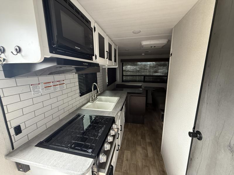 2022 Keystone Hideout RDWE 20RDWE Travel.. - Image 10